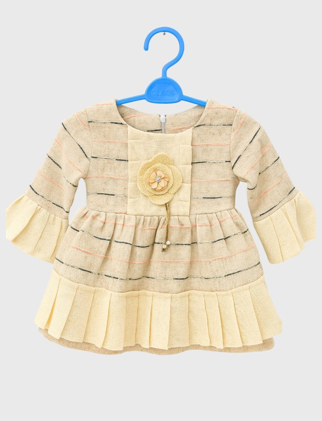 فستان بناتي كاجوال أنيق من الكتان بأكمام طويلة وزهرة مزينة