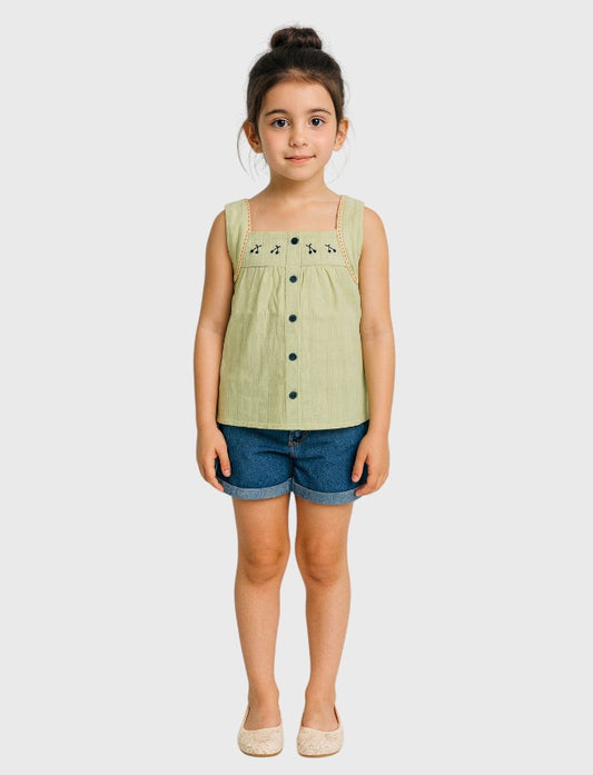 بلوزة بناتي بدون أكمام بخامة قطنية ناعمة وتفاصيل مطرزة